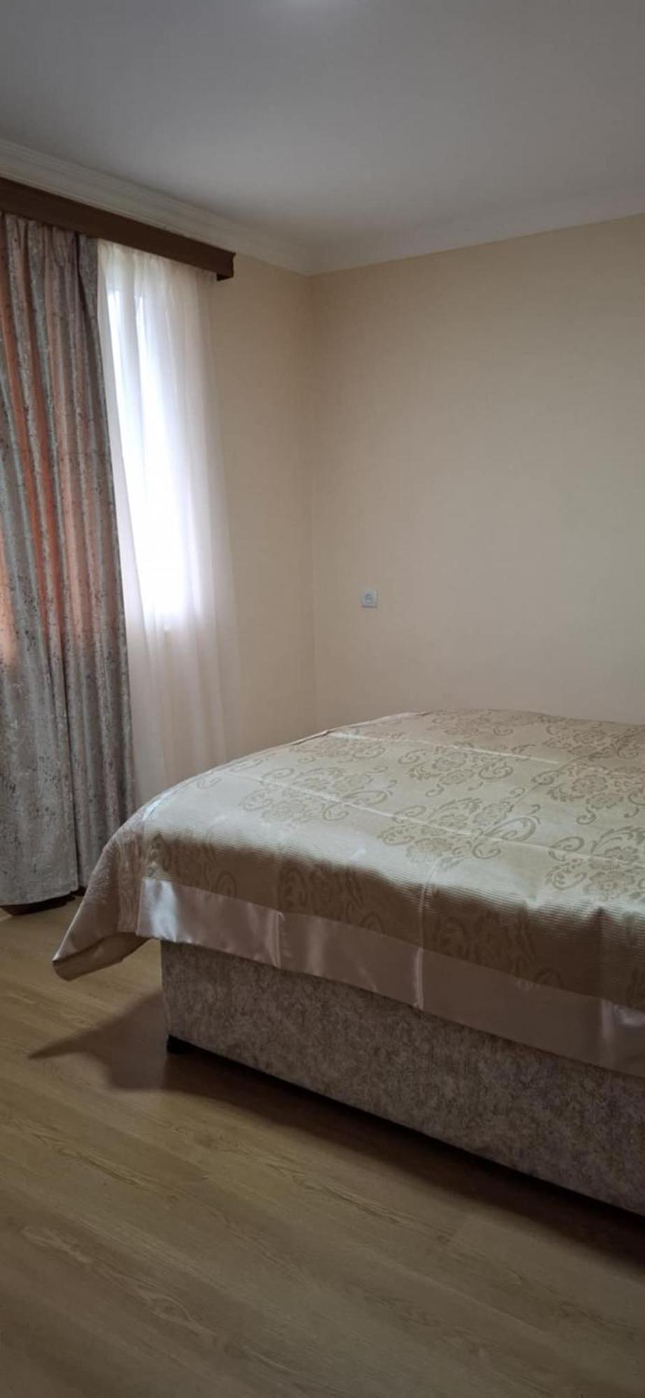 Valodia Guest House In Μέστια Εξωτερικό φωτογραφία
