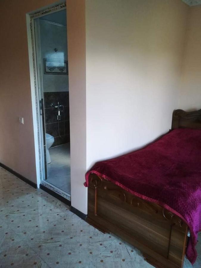 Valodia Guest House In Μέστια Εξωτερικό φωτογραφία